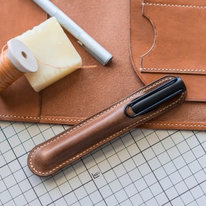 Single slid-in Leather Fountain Pen Case cover pouch sleeve| Saddle stitch| Light Brown | Tan | 1 piece minimalist design| Hand stitched