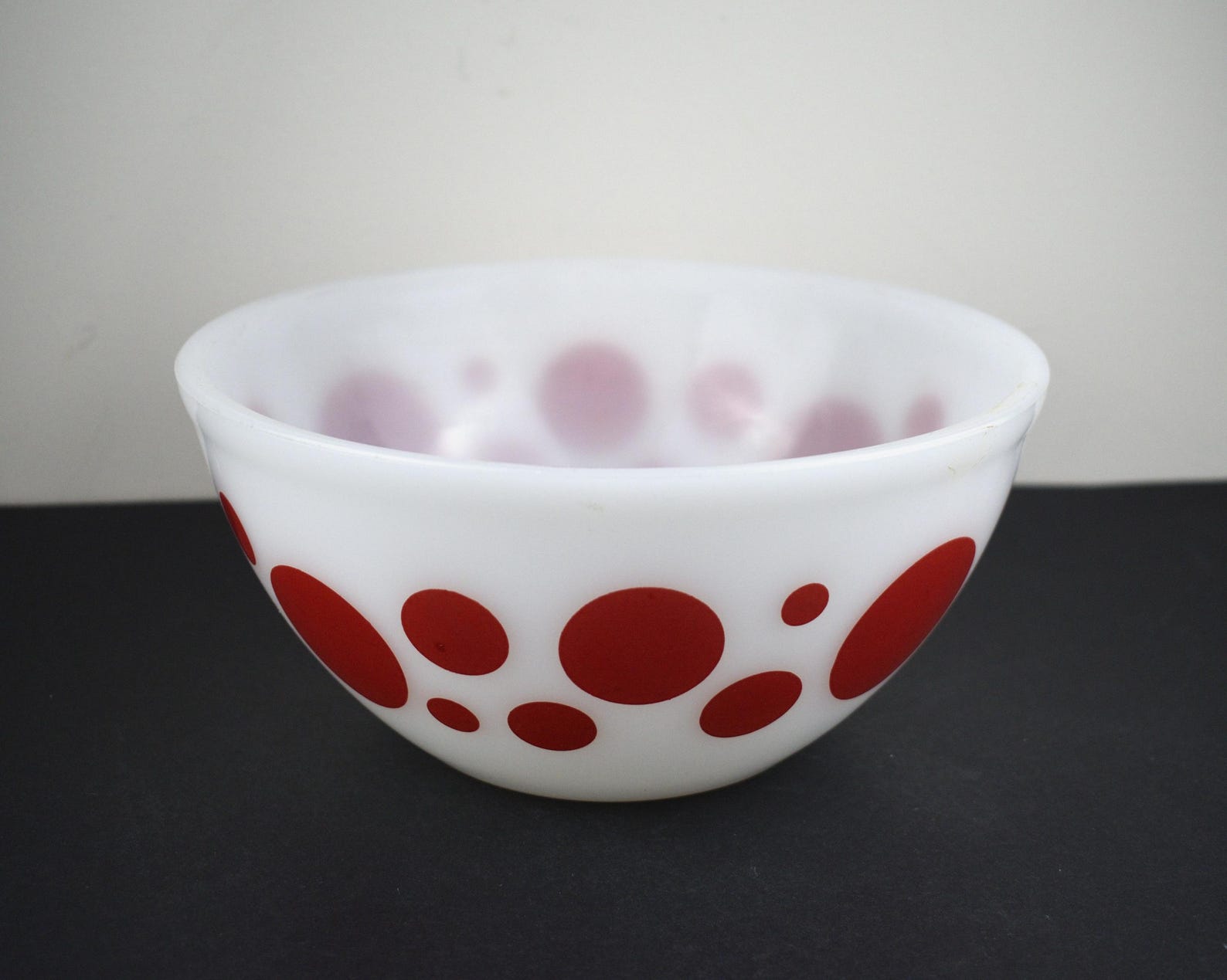 Pyrex Polka Dot Bowlsnull