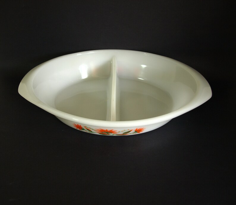 Agee Crown Pyrex Orange and Green Flowers Divided Dish Made in New Zealand Vintage Retro Gumnut Blossom Serving Dish