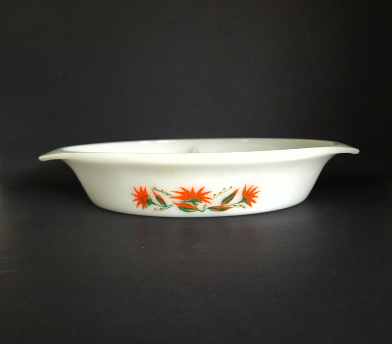 Agee Crown Pyrex Orange and Green Flowers Divided Dish Made in New Zealand Vintage Retro Gumnut Blossom Serving Dish