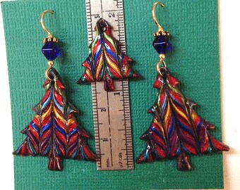 CHRISTMAS TREE Earrings, Small, Holiday Jewelry, Swarovski crystal, Sterling Silver, Gold Fill, Murano Glass Like Feathered Design