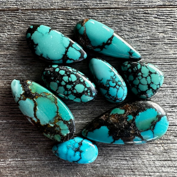 Loose Stones (Choose one): Hubei Turquoise (Custom settings available, read description below for more information)