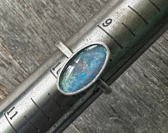 SIZE 9.75: Australian Opal in Quartz Doublet Hammered Ring - Sterling Silver