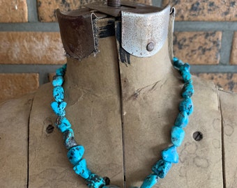 Turquoise Beaded Necklace - 18 inches