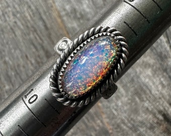 SIZE 9.25: Imitation Glass Opal from the 1950s Flowers and Swirls Ring - Sterling Silver