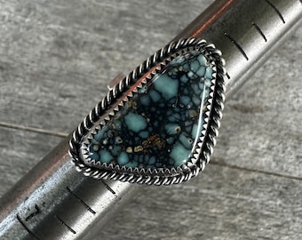 SIZE 5: Hugh Grade 7 Dawrfs Variscite Bark Ring - Sterling Silver