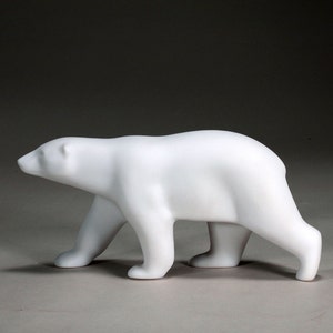 Sculpture d'ours polaire par John Perry 9 pouces de long Pellucida Statue Art Figurine