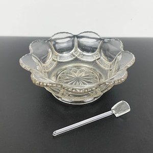 Crystal salt spoon with salt cellar | open salt bowl with miniature crystal spoon | crystal salt shovel | condiment bowl with spoon