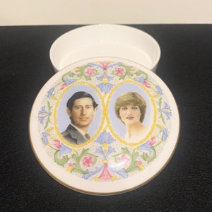 Piatto portaoggetti vintage per matrimonio reale: Principe Carlo e Lady Diana, Coalport, Inghilterra