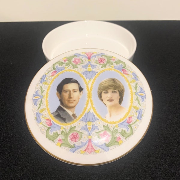 HRH Prince of Wales and Lady Diana trinket dish with lid Collectible Royal Wedding Jewellery Box