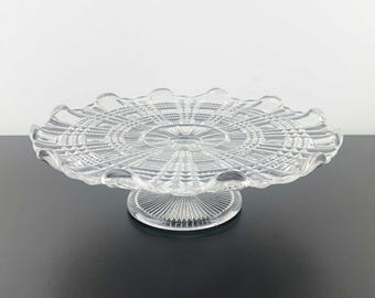 Alzata per torta antica in vetro pressato: Davidson Glass, fine 1800, RD 340825