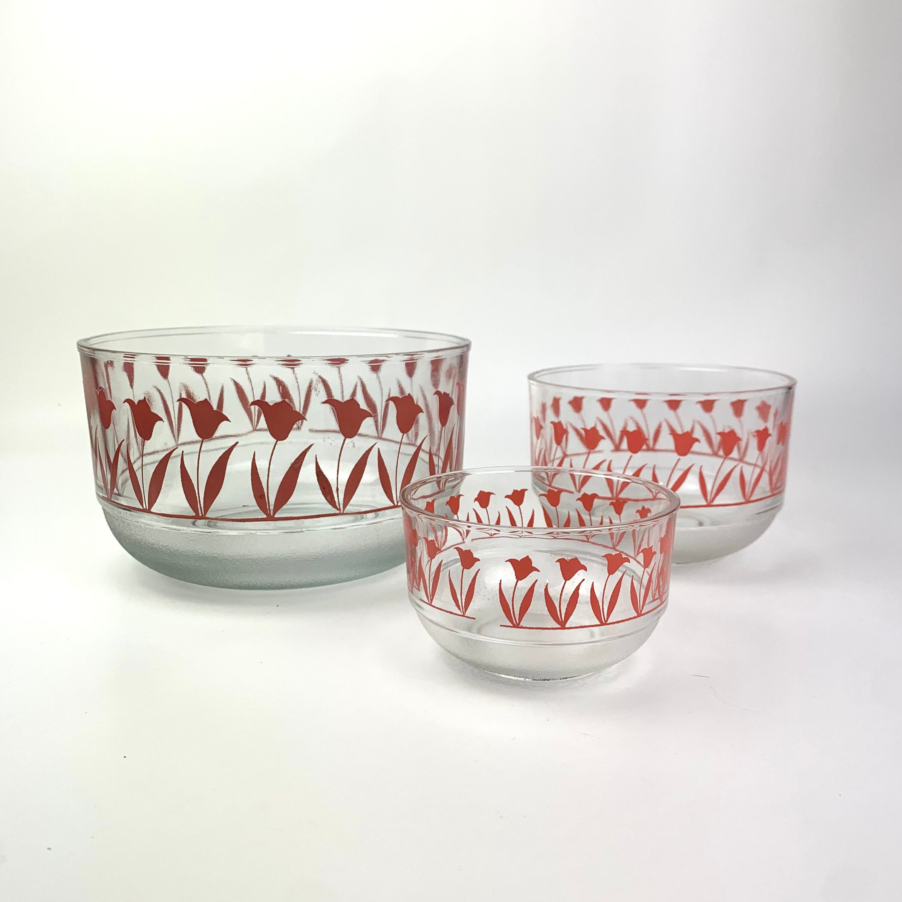 Vintage Pink Tulip Glass Nesting Bowls - Set of 3