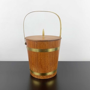 Retro Teak Ice Bucket with brass banding and handle Aluminium interior | Vintage Mid Century Barware | Cocktail accessory