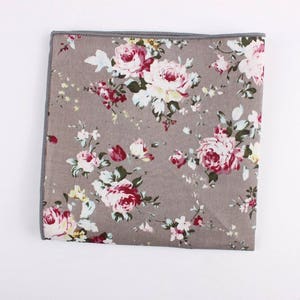 SANDY Floral Pocket Square| Mytieshop | Wedding ideas | Groom | Groomsmen | Prom | Floral print | Suit and Tie accessories