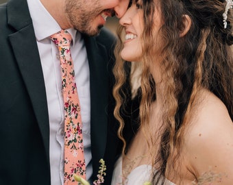 MILLIE Skinny Tie 2.36"| Mytieshop | Wedding ideas | Floral print ties | wedding ties | neckties wedding | Groomsmen and groom