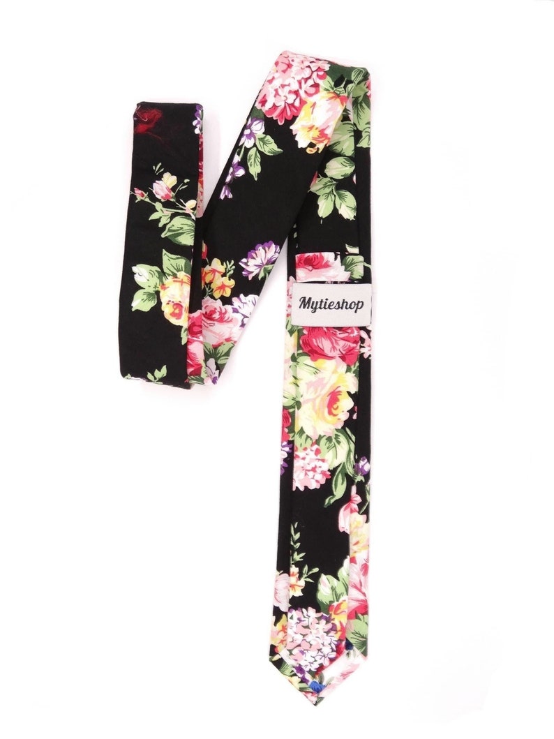 DAVID Black Floral Skinny Tie 2.36" Floral Tie Mytieshop - Mytieshop - {{ product.description }}