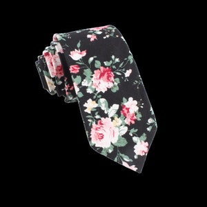 DAN Skinny Floral Tie 2.36&quot; Mytieshop | Wedding ideas | Floral print ties | wedding ties | neckties wedding | Groomsmen and groom