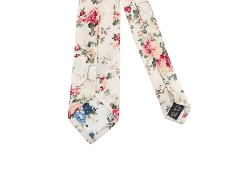 EMMETT Cream Floral Skinny Tie 2.36" Floral Tie Mytieshop - Mytieshop - {{ product.description }}