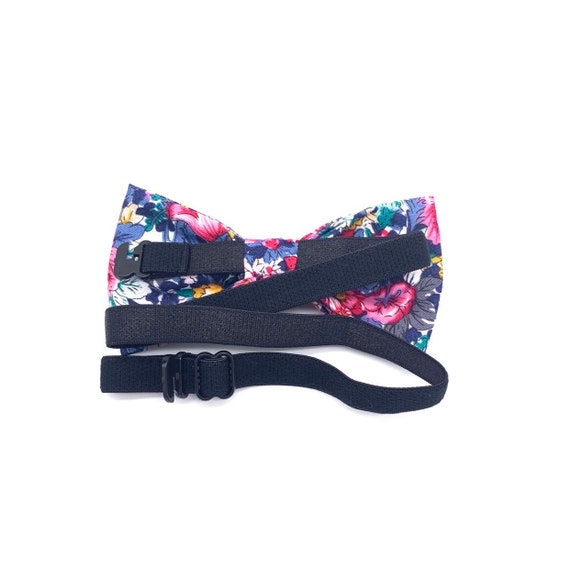 ROBERT Kids Floral Pre-Tied Bow Tie