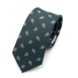 HUNTER Green Floral Skinny Tie 2.36&quot; Mytieshop | Wedding ideas | Floral print ties | wedding ties | neckties wedding | Groomsmen and groom