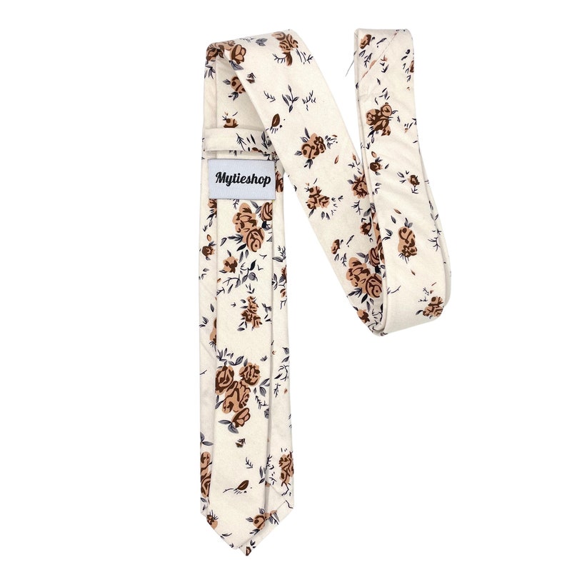 Beige Floral skinny tie ERIC MYTIESHOP - Mytieshop - {{ product.description }}