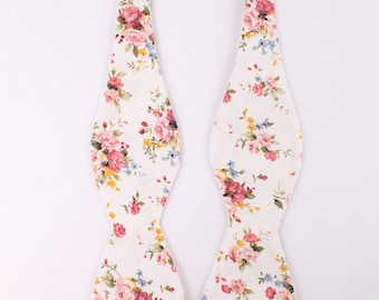 BENJAMIN Men's Self Tie Bow Tie| Mytieshop | Wedding ideas | Groom | Groomsmen | Prom | Floral print