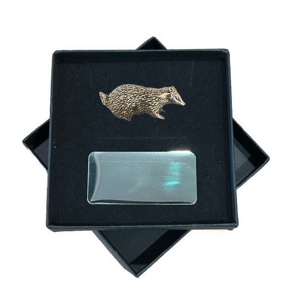 Badger Pewter Lapel Pin Badge in Personalised Gift Box