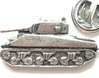 WW2 M4 Sherman Tank Hand Made English Pewter Pin Badge 