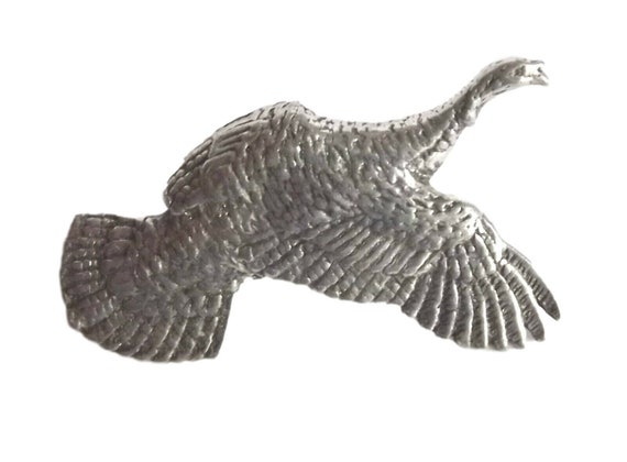 Great Detail And Quality Flying Swans Silver Pewter Pin Badge