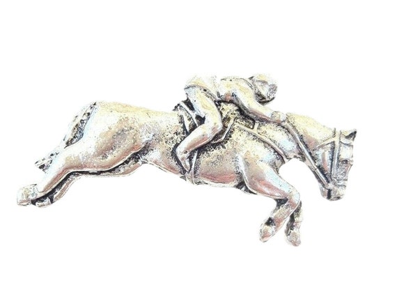 Eventing Equestrian Handcrafted in Solid Pewter In UK Lapel Pin Badge 