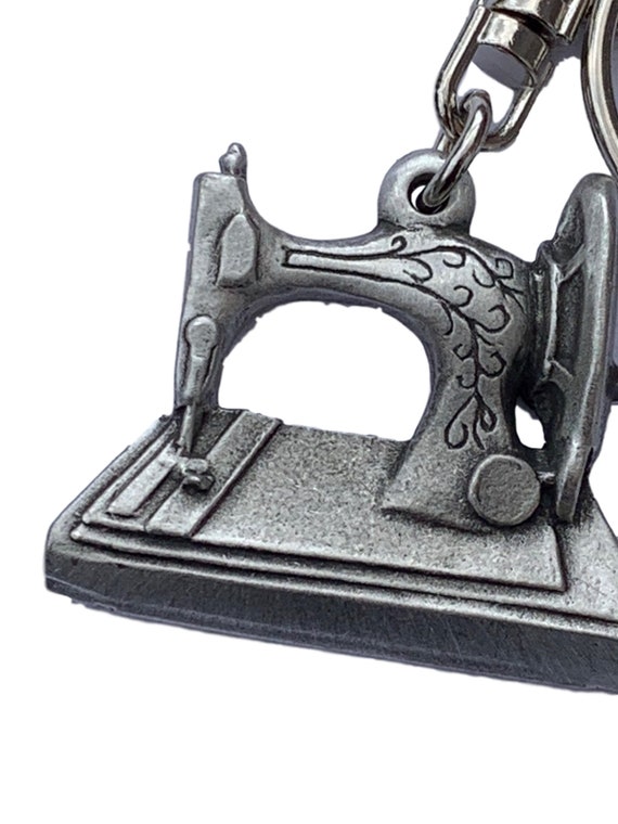 Retro Sewing Machine Key Ring Retro Sewing Machine Key Ring