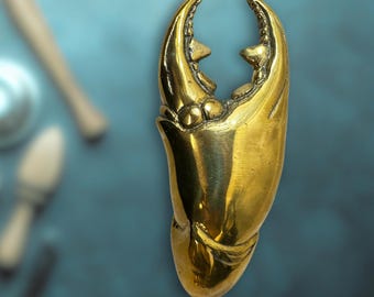 Maine Lobster Claw Bottle Opener Nautical Themed Barware Cottage Beach decor Solid Bronze Metal lost wax cast