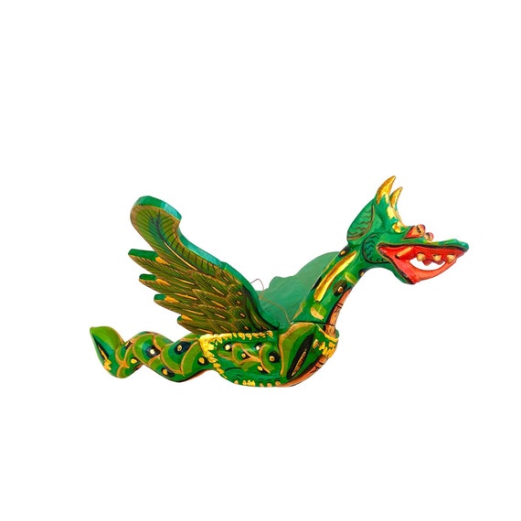 Flying Green Dragon Spirit Chaser Flying Green Dragon Spirit Chaser