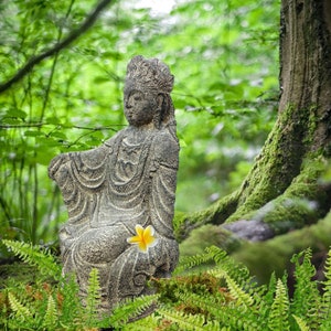 Guanyin Quan yin Kwan Yin Buddhist Goddess Garden Statue Sculpture Bodhisattva Compassion Buddha Goddess Bali art cast lave stone