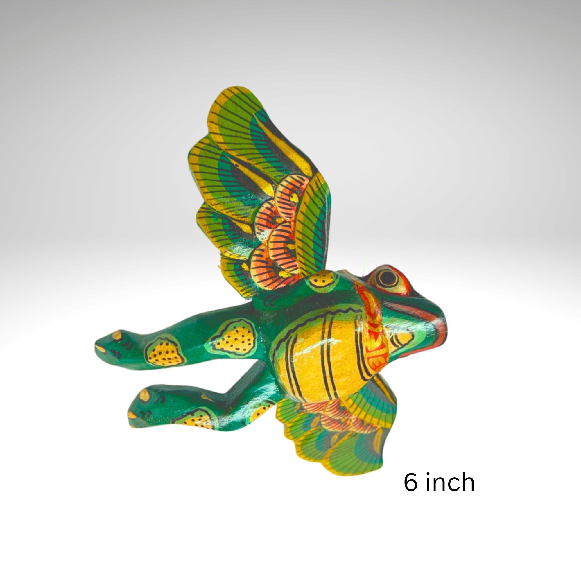 空飛ぶカエルのモビール 翼のある精霊の追跡者 木彫り バリの民芸品 緑