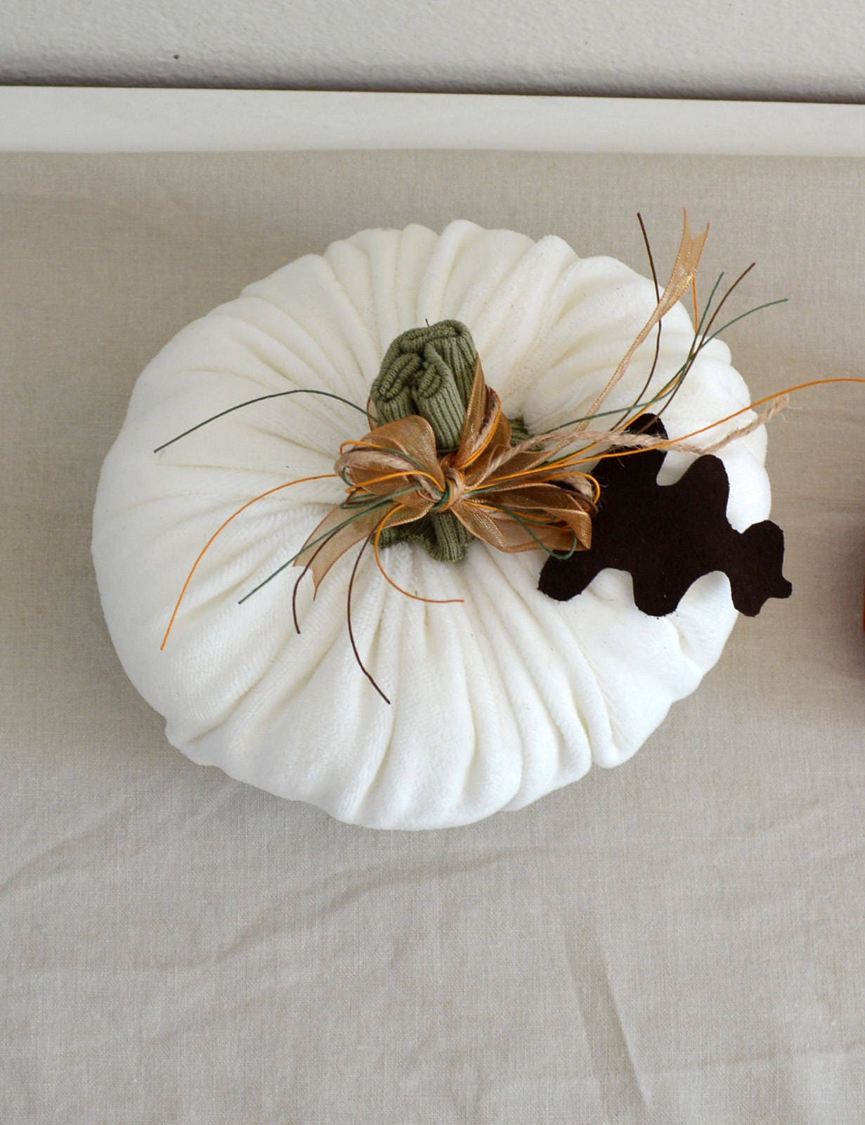 Velvet Pumpkin / Halloween Decoration/ Autumn Decoration/ White Pumpkin