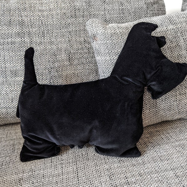 Scottie dog silhouette pillow/  Decorative black pillow/ Throw pillow dog/ Scottish terrier dog pillow/ Dog lovers gift/ Velvet pillow.