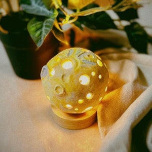 Förbeställning | Luna Celestial | Månskulpturlampa | Handgjord keramik | Månen Havet