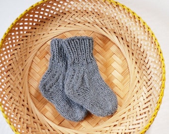 Calcetines de lana para bebé azul Chambray, botines tejidos a mano, regalo para nueva mamá