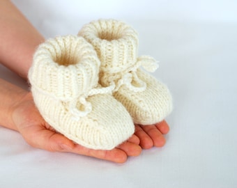 Baby pure merino wool booties, baby first hand knitted wool shoes, booties organic sheep wool eco slippers