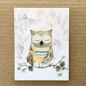 Uil groet kaart, verjaardagskaart, uil illustratie, boskaart ontwerp, uil cadeau idee, dierlijke kaart