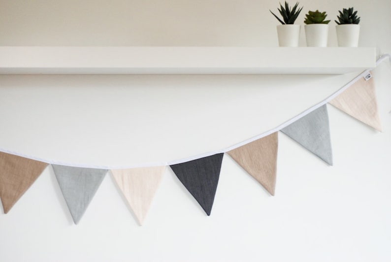 Guirnalda de lino para bodas, guirnalda rústica para fiestas al aire libre, decoración bohemia neutra para chimenea, banderín de tela reutilizable, guirnalda neutra para guardería imagen 4