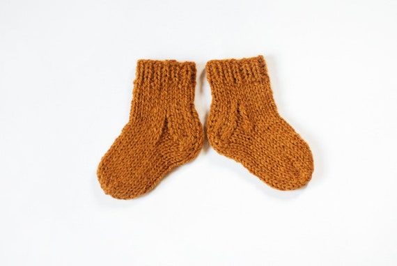 Calcetines de lana organica para bebes marrones calcetines de botines hand knit regalo para mama primeriza Etsy Espana