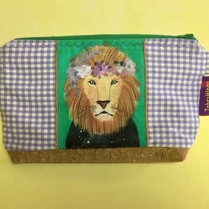 Lion Wash Bag: Waterproof Lined Makeup Bag, Cork Base