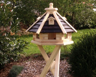 Houten vogelhuisje met standaard Vogelhuisje Type 21