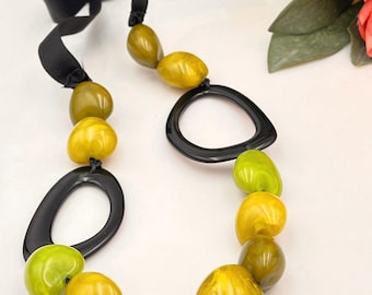 necklace chunky statement vintage bead lime plastic