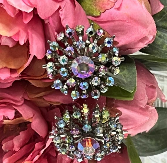 Broche Vintage Bombée Fleurs - Occasion, Bijou Fantaisie Rétro