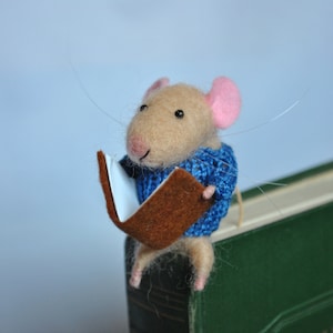 Mouse bookmark tiny mice animal kids bookmark gift idea for children book accessory bookworm gift needle felted small animal school supplies