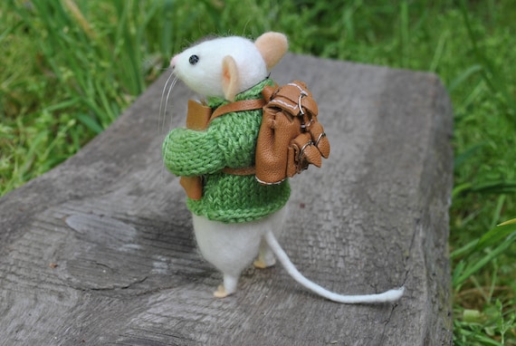 Needle Felted Mouse Miniature Animal Felt Mouse White Mouse Felted Mice  Waldorf Animal Toy Cute Felt Mouse 