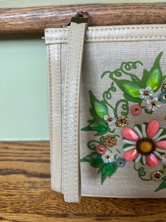 Enid Collins floral clutch, vintage linen beaded … - image 4